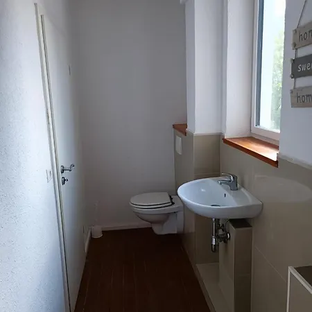 Monteur- Und Arbeiterunterkunft Hebelstrasse Oberhausen-Rheinhausen